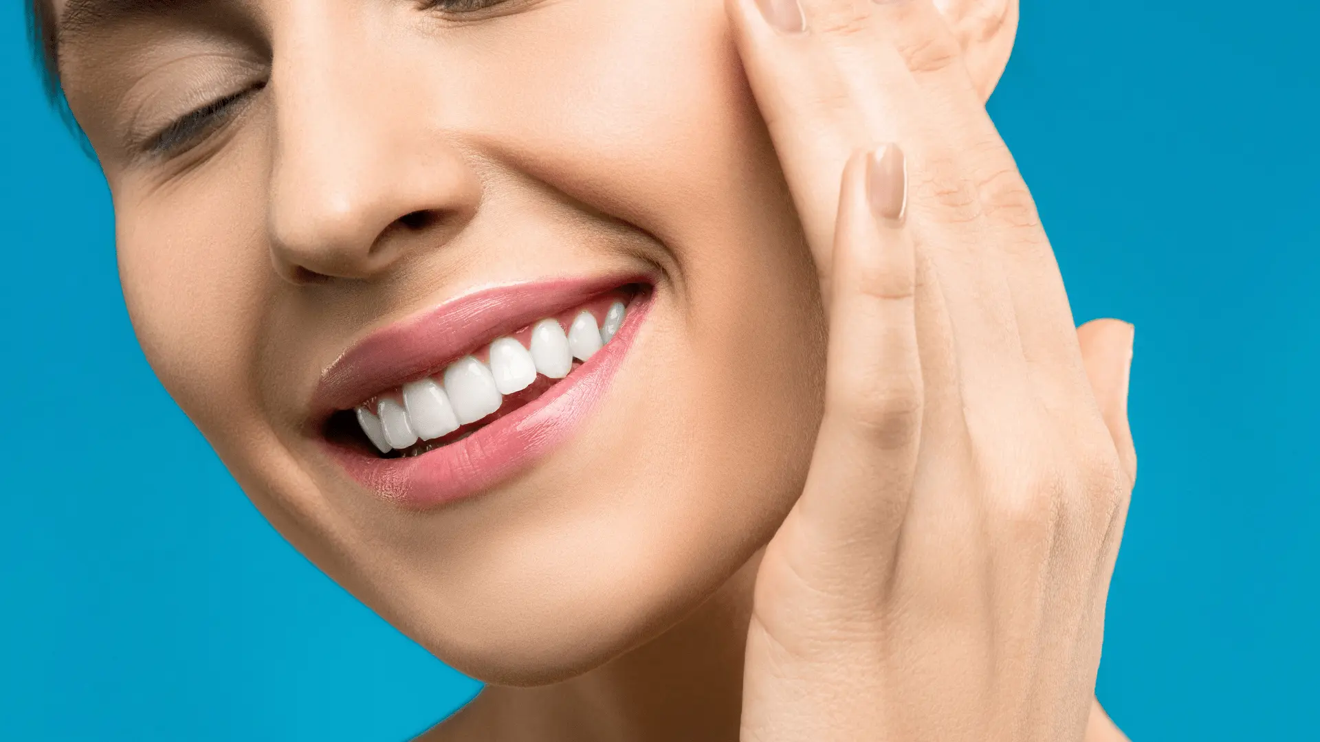 Sinus Lifting: Comparing Closed and Open Techniques for Optimal Results - Insights from Dr. Berk Kasapoglu